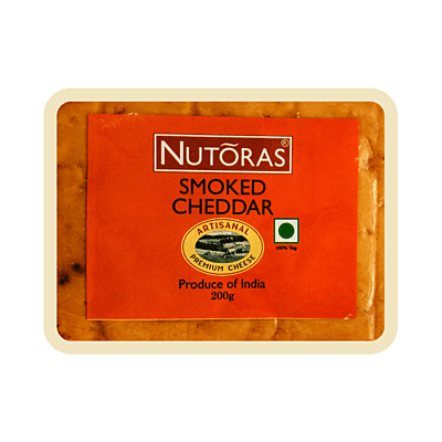 Nutoras Cheese Smoked Cheddar 200g